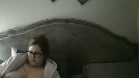 Snapshot of sparklelove69 chatting on November 2025 12:02:02 PM Scottietee online show from November 2025 12:02:02 PM