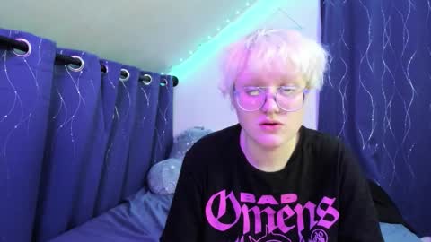 Snapshot of sparkling_water_hate_club chatting on November 2025 07:36:02 AM Atticus Pendragon online show from November 2025 07:36:02 AM