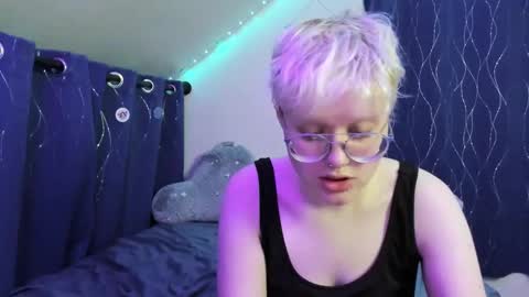 Snapshot of sparkling_water_hate_club chatting on November 2025 07:30:01 AM Atticus Pendragon online show from November 2025 07:30:01 AM