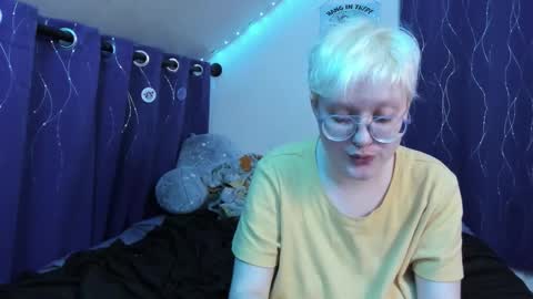 Snapshot of sparkling_water_hate_club chatting on November 2025 10:40:02 AM Atticus Pendragon online show from November 2025 10:40:02 AM