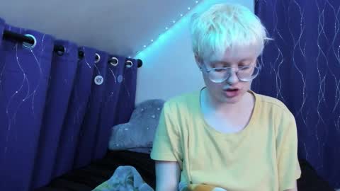 Snapshot of sparkling_water_hate_club chatting on November 2025 08:07:01 AM Atticus Pendragon online show from November 2025 08:07:01 AM