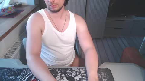 Snapshot of spb78 chatting on June 2026 06:32:02 PM Art online show from June 2026 06:32:02 PM