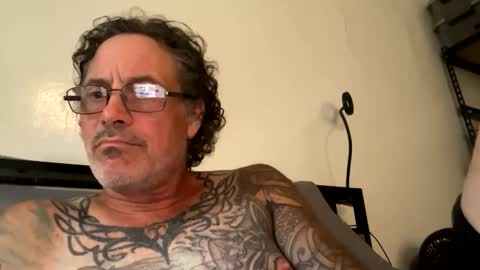 specter1972 online show from November 2025 02:00:01 PM