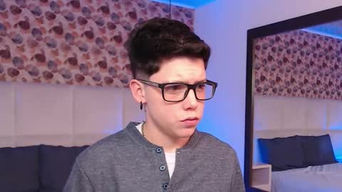 spencerm_ online show from October 2025 08:11:02 PM