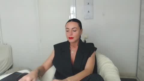 Carla online show from February 2025 08:51:02 PM