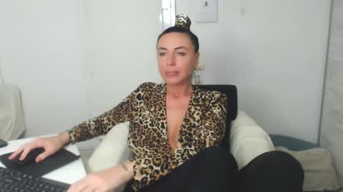 Carla online show from February 2025 04:26:02 PM