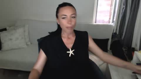 Snapshot of spicemint chatting on June 2026 01:37:02 PM Carla online show from June 2026 01:37:02 PM