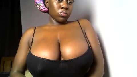 Snapshot of spicy_cherrie chatting on April 2026 08:45:01 AM cherrie online show from April 2026 08:45:01 AM