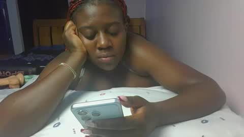 Snapshot of spicy_cherrie chatting on April 2026 05:36:02 AM cherrie online show from April 2026 05:36:02 AM