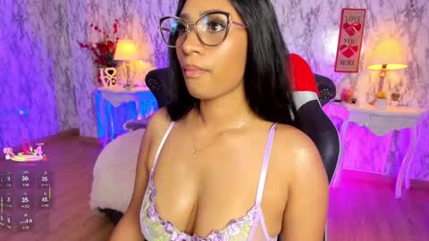 Snapshot of spicyamelia chatting on February 2025 08:10:01 PM Amelia GTM-5 817 IG Spicychoco am online show from February 2025 08:10:01 PM
