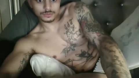 Snapshot of spicypapi9411 chatting on March 2026 01:32:02 AM spicypapi9411 online show from March 2026 01:32:02 AM