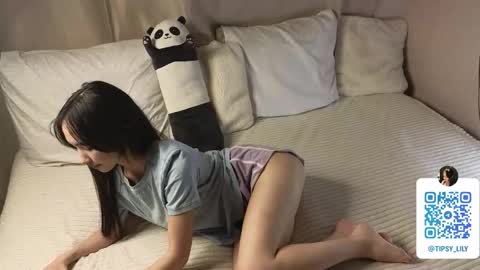 Tipsy online show from October 2025 05:48:02 PM