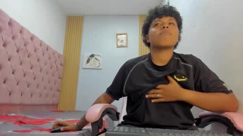 spiderdann_01 online show from March 2026 01:55:02 AM