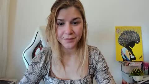 FREE ONLY FANSy online show from March 2025 12:41:01 PM