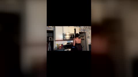 Snapshot of spoilprincesschloee chatting on June 2026 02:51:01 AM spoilprincesschloee online show from June 2026 02:51:01 AM