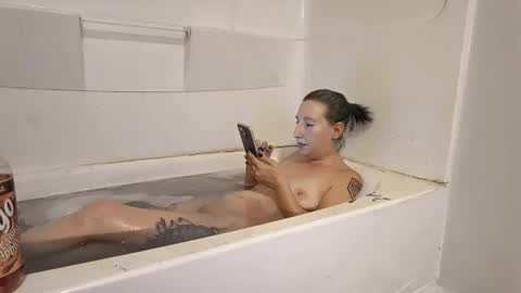 Kova online show from November 2025 11:15:01 PM