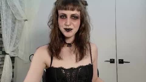 Snapshot of spookysage chatting on June 2026 12:33:01 AM Sage online show from June 2026 12:33:01 AM