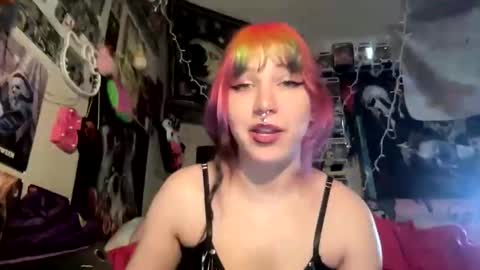 Snapshot of spookysanrihoe chatting on March 2026 04:10:02 PM Pixie online show from March 2026 04:10:02 PM