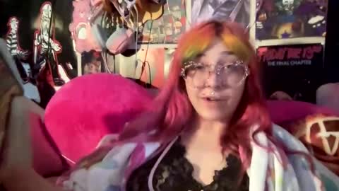 Snapshot of spookysanrihoe chatting on May 2026 04:23:02 PM Pixie online show from May 2026 04:23:02 PM
