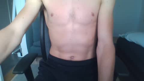 sportsguy19960 online show from April 2026 01:24:02 PM