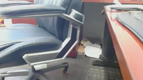 make me cum c2c talk to me online show from April 2026 08:20:02 PM