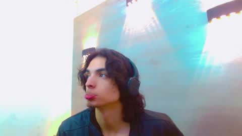 ethan online show from November 2025 02:16:01 PM