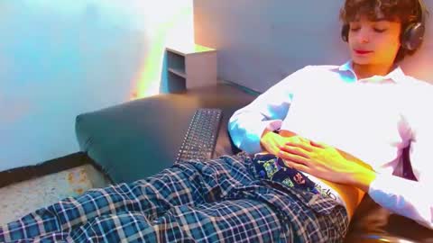 ethan online show from January 2026 02:33:02 PM