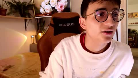 sr_evann online show from March 2026 06:22:02 PM