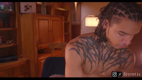 Matt     online show from November 2025 10:52:02 PM