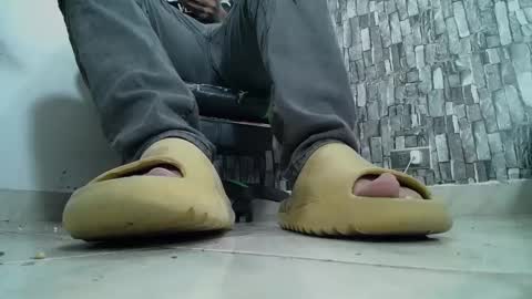 Snapshot of srfindomfeet_ chatting on January 2025 03:26:01 AM sr master cum its my old account online show from January 2025 03:26:01 AM
