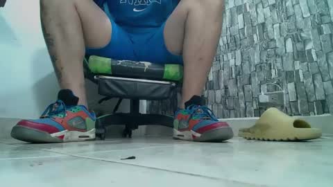 Snapshot of srfindomfeet_ chatting on March 2025 12:37:01 AM sr master cum its my old account online show from March 2025 12:37:01 AM