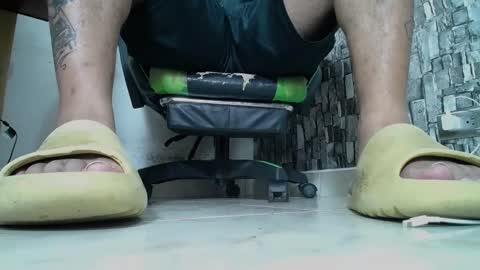 Snapshot of srfindomfeet_ chatting on March 2025 02:41:02 AM sr master cum its my old account online show from March 2025 02:41:02 AM