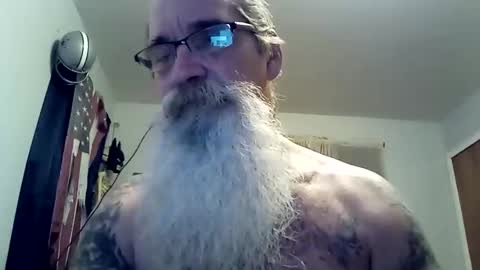 Snapshot of ssdrums3 chatting on April 2026 05:52:01 AM ssdrums3 online show from April 2026 05:52:01 AM