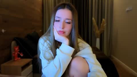 Snapshot of ssurf_time chatting on June 2026 09:08:02 PM Chloe online show from June 2026 09:08:02 PM