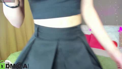 Stacey GMT5 Mo Tu We Th Fr Sa 3am -10am online show from December 2025 01:02:02 AM