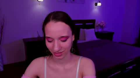 Snapshot of staceycutie chatting on May 2026 07:00:01 PM StaceyCutie online show from May 2026 07:00:01 PM