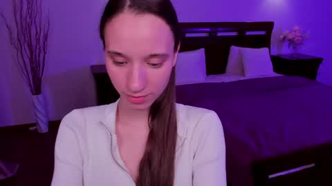 Snapshot of staceycutie chatting on June 2026 05:29:02 PM StaceyCutie online show from June 2026 05:29:02 PM