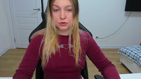 Stacy  online show from December 2024 07:59:02 AM