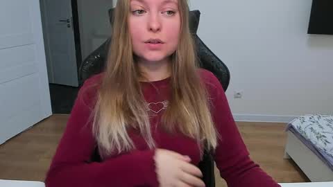 Snapshot of stacy_miraclee chatting on June 2026 10:28:02 AM Stacy online show from June 2026 10:28:02 AM