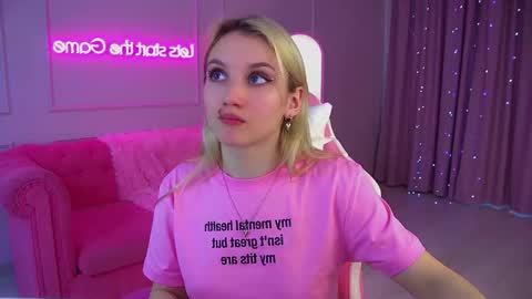 Snapshot of stacyevancesss chatting on November 2025 06:45:01 AM StacyEvances online show from November 2025 06:45:01 AM