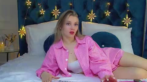 Snapshot of stacyevancesss chatting on November 2025 06:23:02 PM StacyEvances online show from November 2025 06:23:02 PM