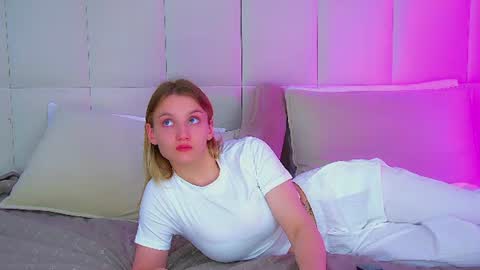 StacyEvances online show from July 2026 06:42:02 AM