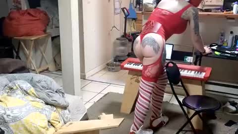 Submissive Slut LOVES adoration online show from December 2025 03:25:02 AM