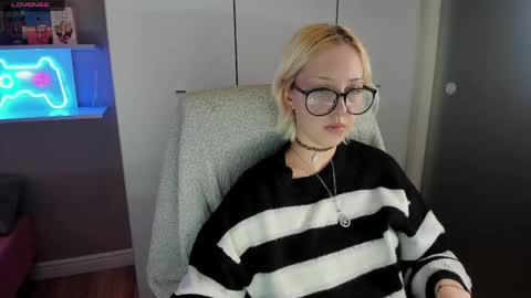 Snapshot of starelli chatting on May 2026 09:13:01 PM Kate online show from May 2026 09:13:01 PM