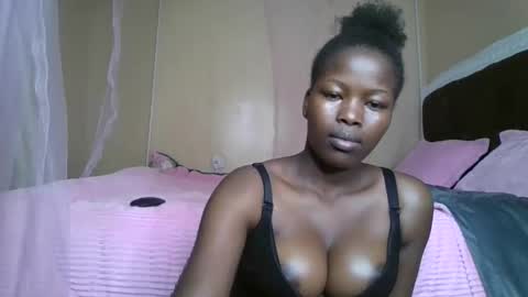 Snapshot of staria_diva chatting on November 2025 06:50:01 PM staria_diva online show from November 2025 06:50:01 PM