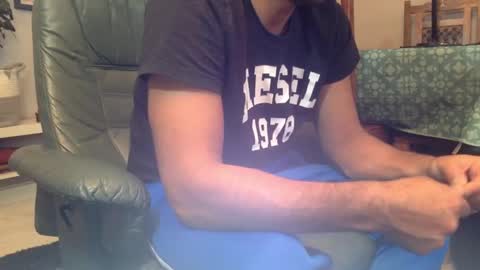 Starpizzle online show from October 2025 04:57:02 PM