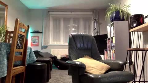 Starpizzle online show from February 2026 07:56:02 PM