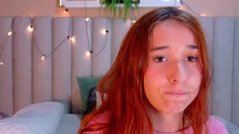 M O O N  online show from May 2026 02:52:01 AM