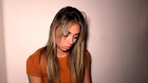 Snapshot of stasiakopiasz chatting on April 2026 10:49:02 AM Mia online show from April 2026 10:49:02 AM