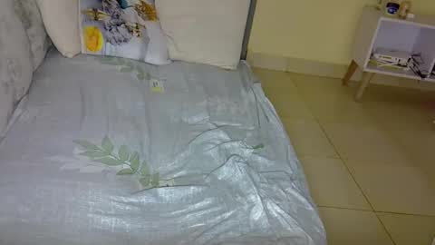 Steamymummy online show from April 2026 12:33:01 PM